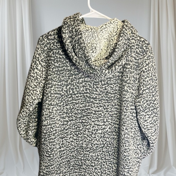 Fahrenheit Active Hoodie - Picture 3 of 3